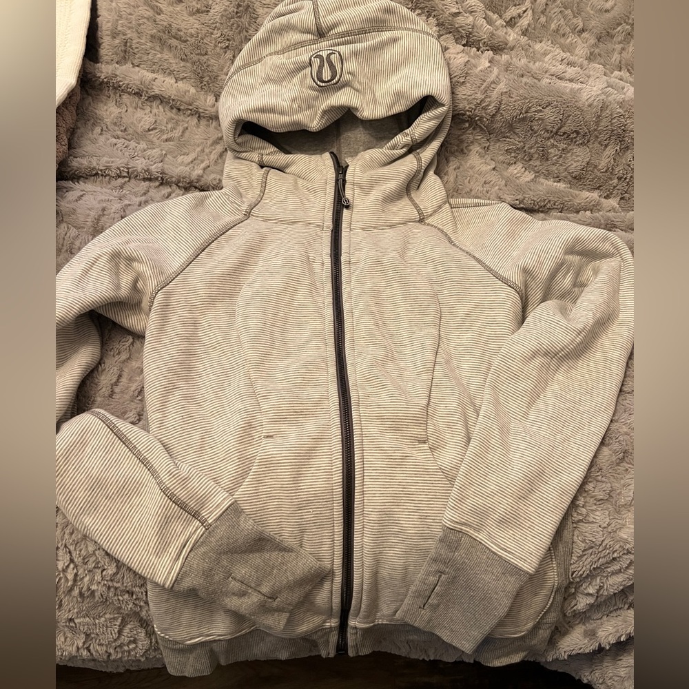 Lululemon RARE mini stripe Scuba IV size 8 NWOT